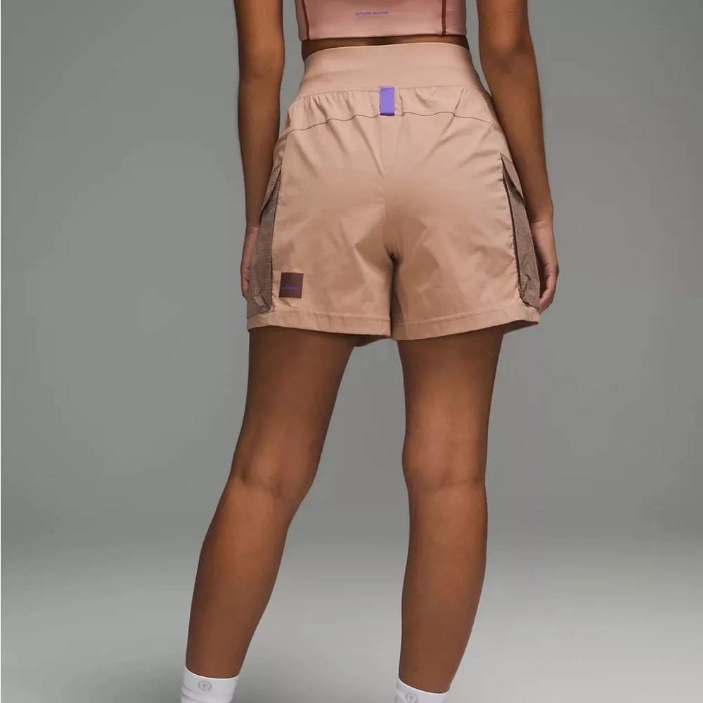 NWT Lululemon Multi-Pocket Cargo High-Rise Hiking Short 5" Size 2 - Picture 3 of 12